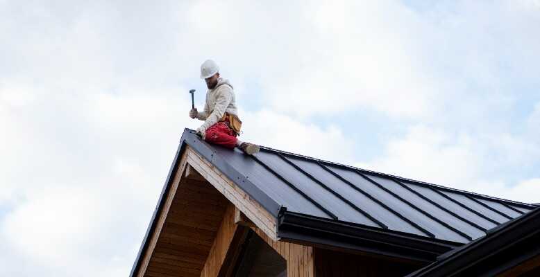 self-storage-roof-maintenance